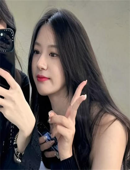 全面解析：《明月何时圆》的审美特点与艺术成就——影视专业人士深度解读